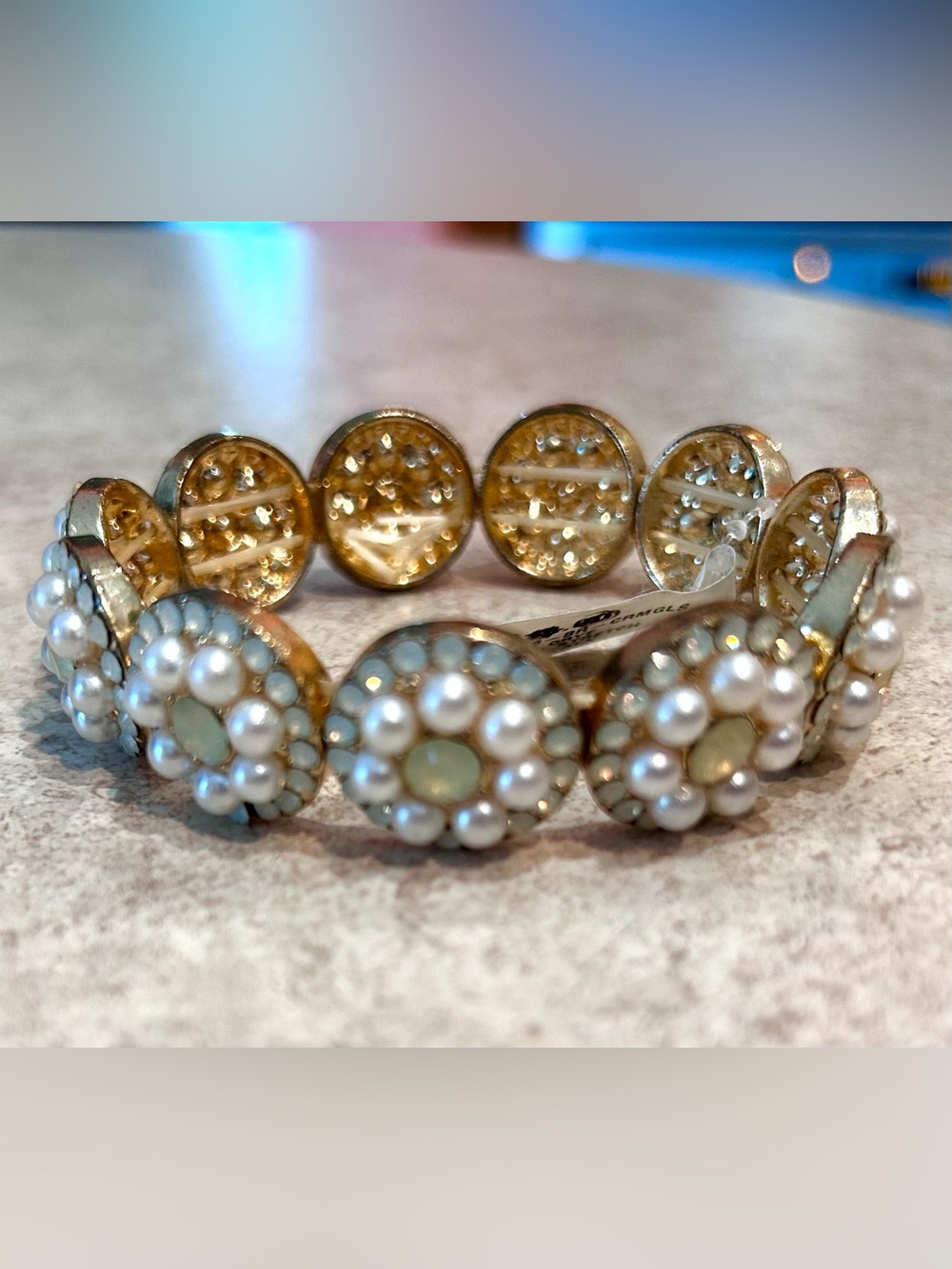Gold-Plated Pearl Cluster Stretch Bracelet - Cream & Gold NWT